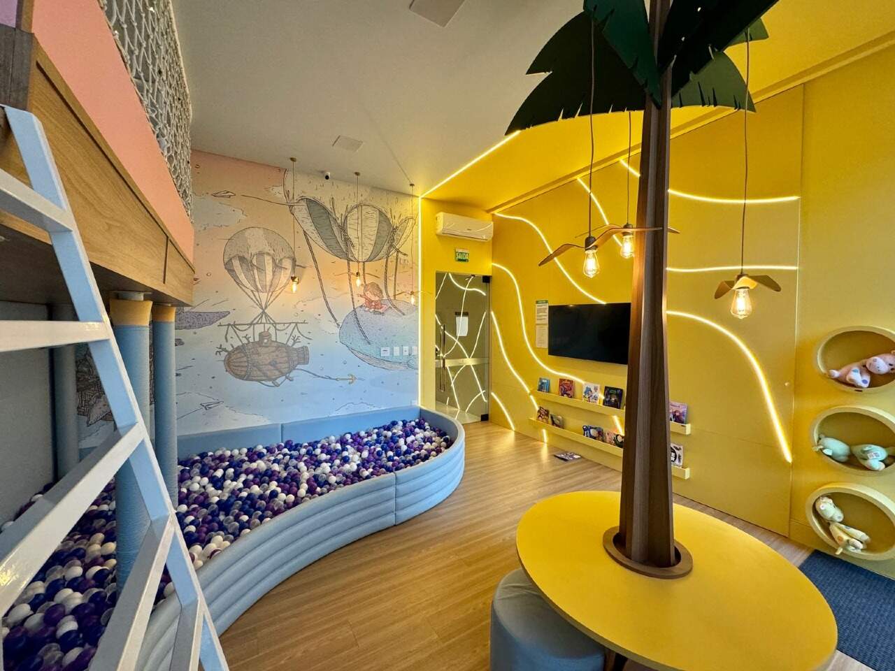 Apartamento à venda no Meia Praia: 