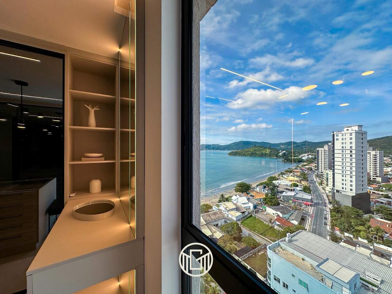 Apartamento à venda no Balneário Perequê: