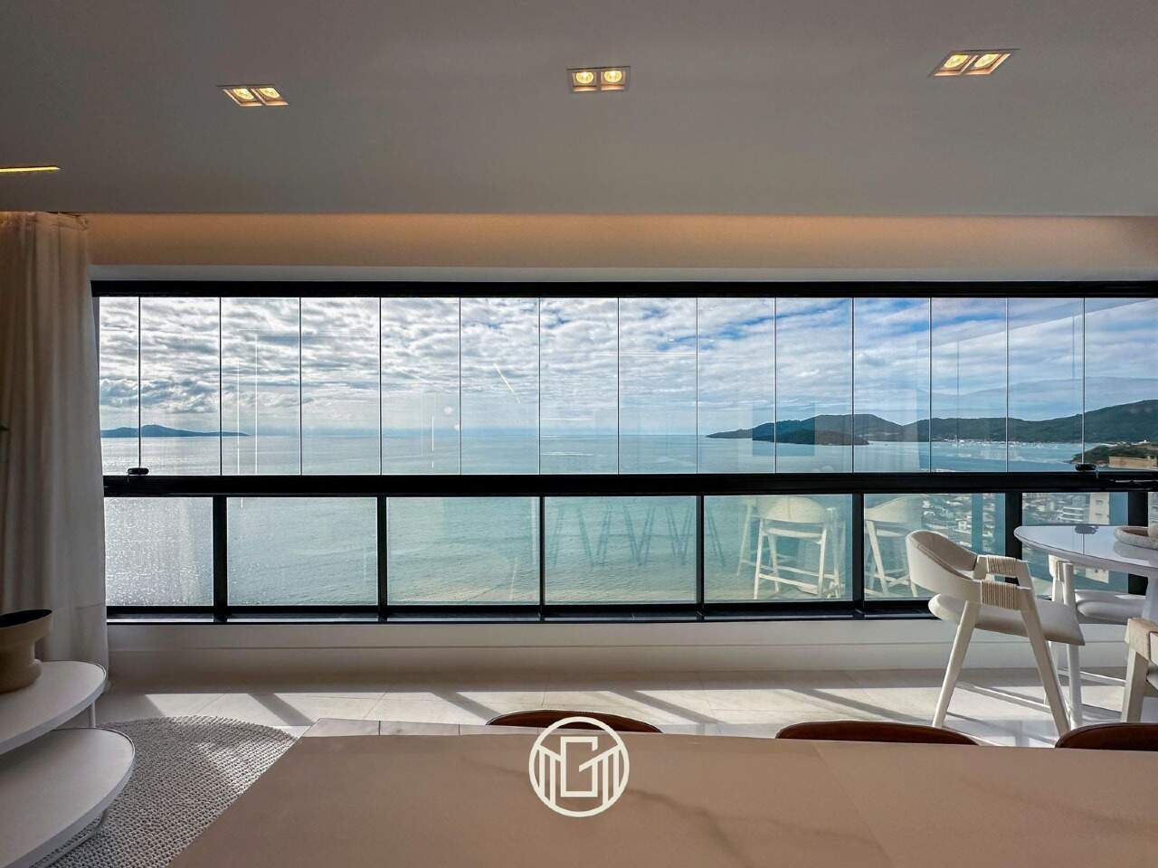 Apartamento à venda no Balneário Perequê: