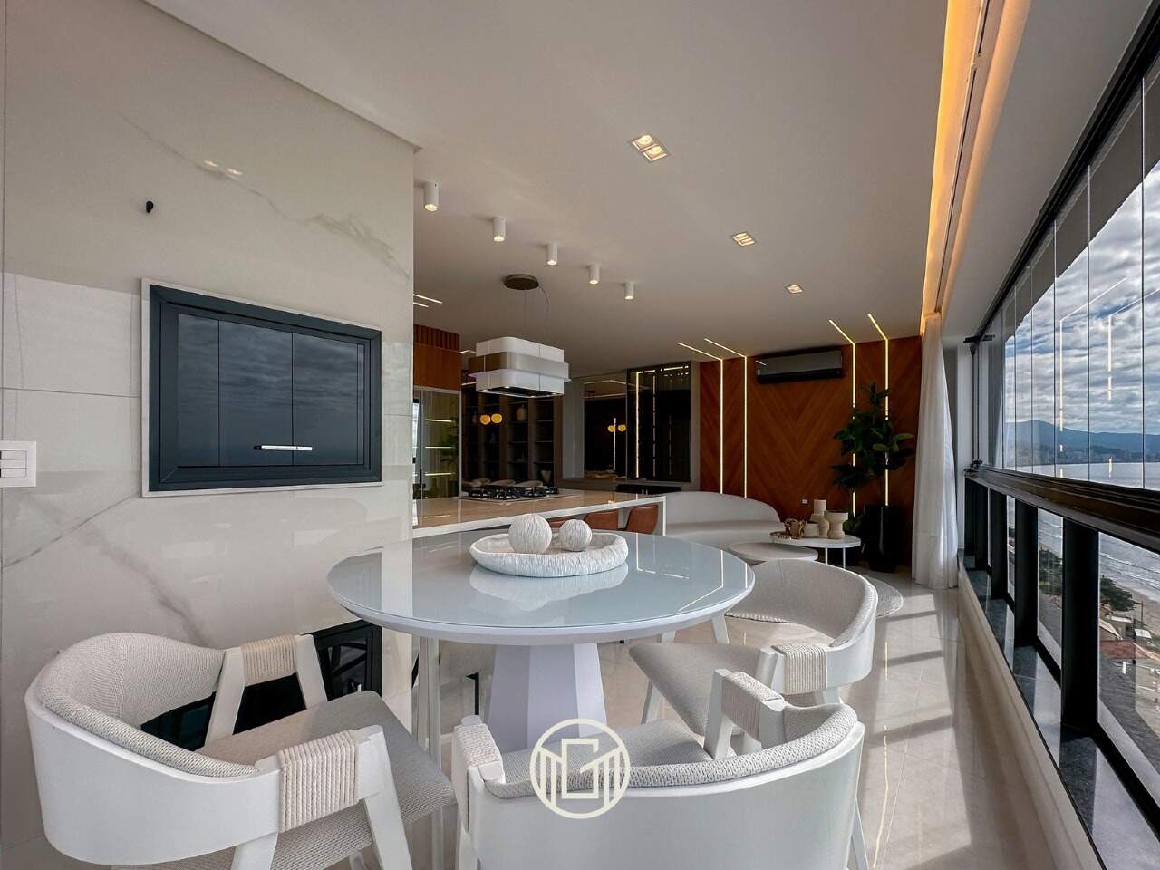 Apartamento à venda no Balneário Perequê: