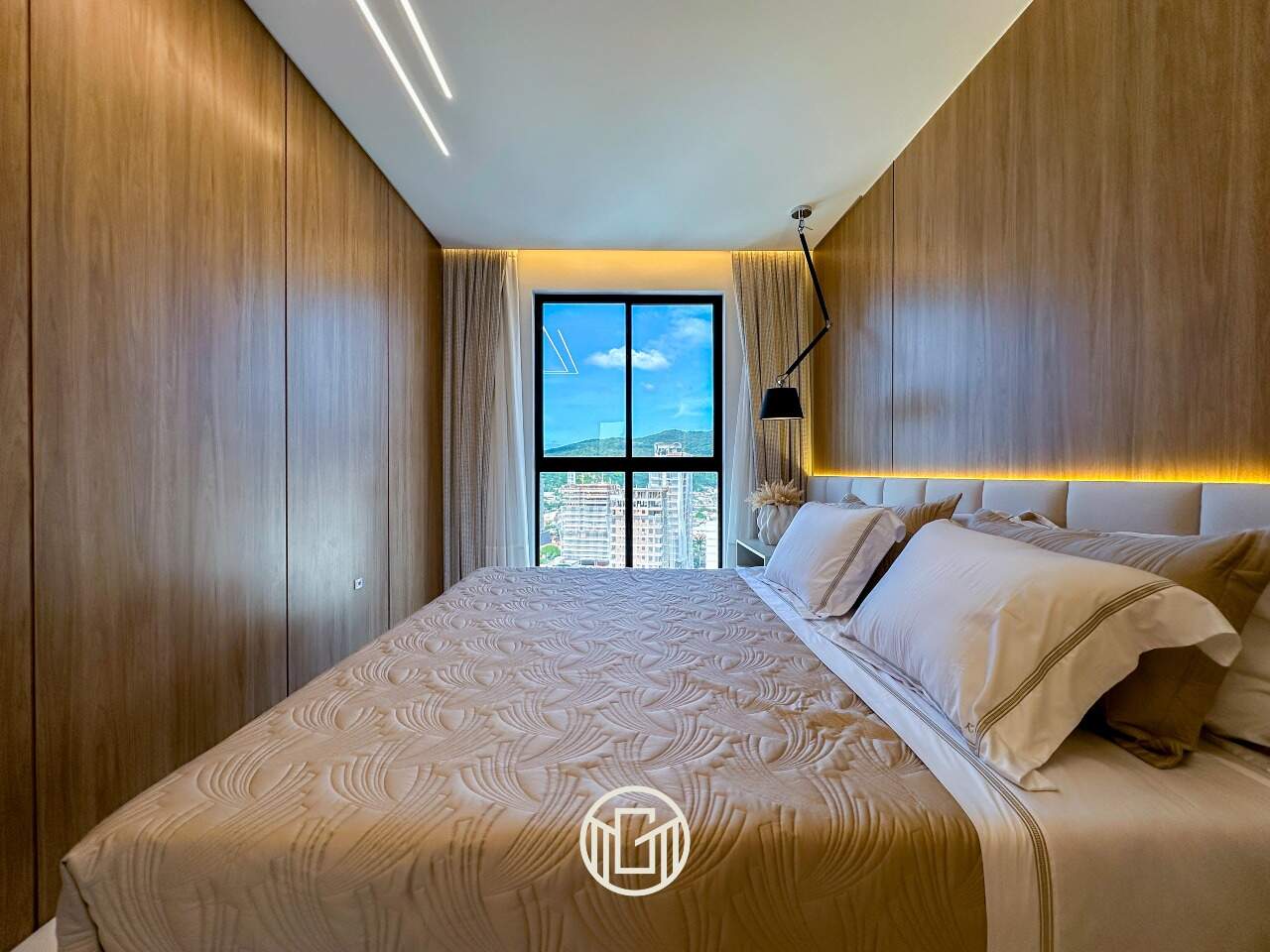 Apartamento à venda no Balneário Perequê: