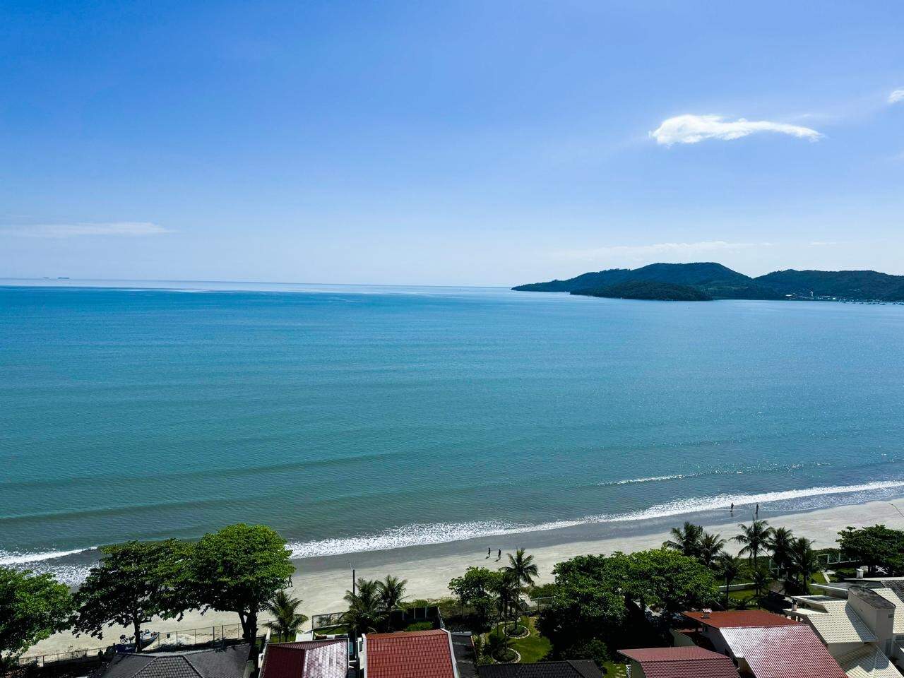 Apartamento à venda no Balneário Perequê: 