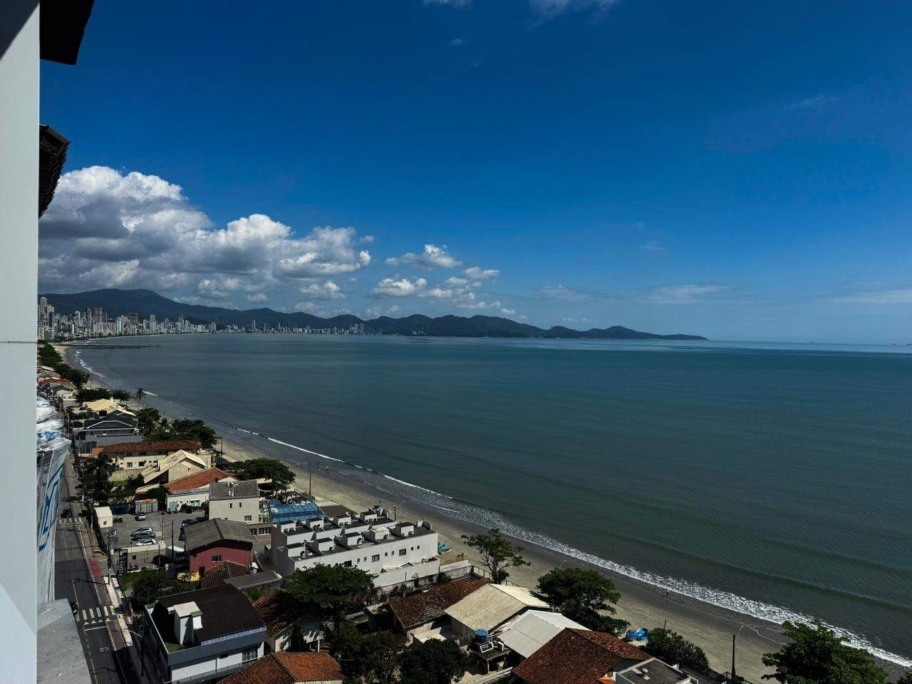 Apartamento à venda no Balneário Perequê: