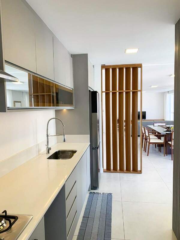 Apartamento à venda no Meia Praia: 