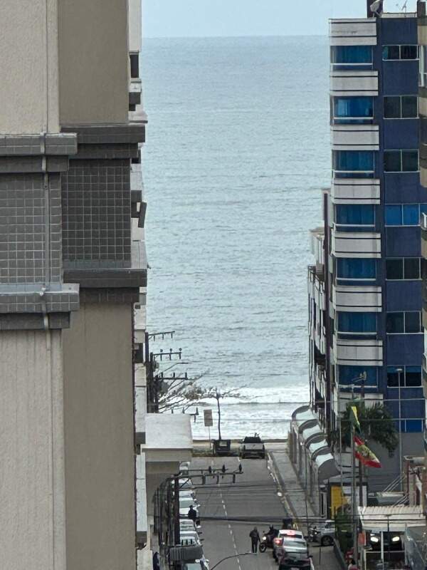 Apartamento à venda no Meia Praia: 