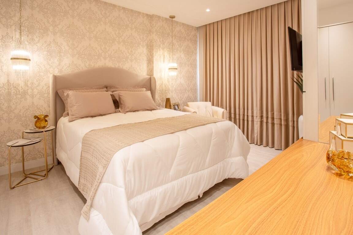 Apartamento à venda no Meia Praia: