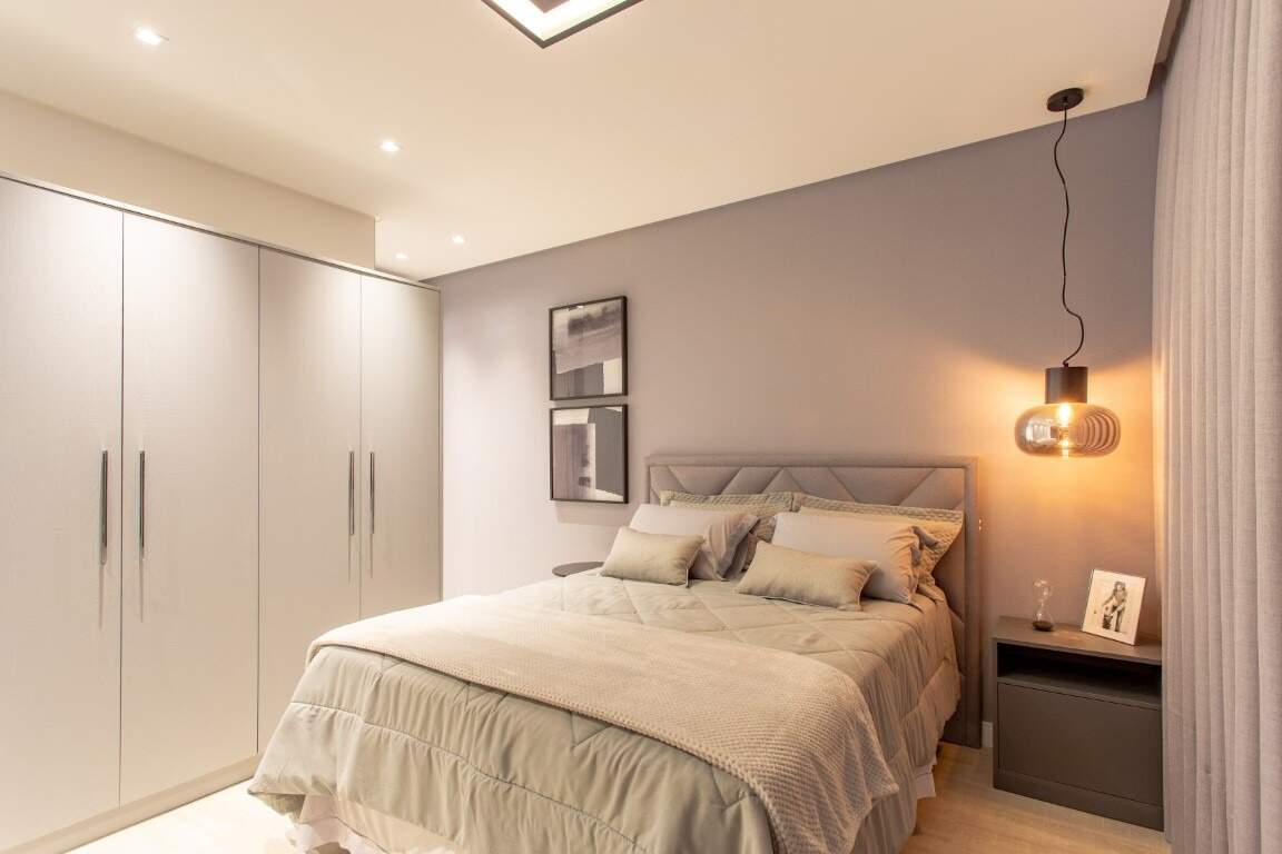 Apartamento à venda no Meia Praia: