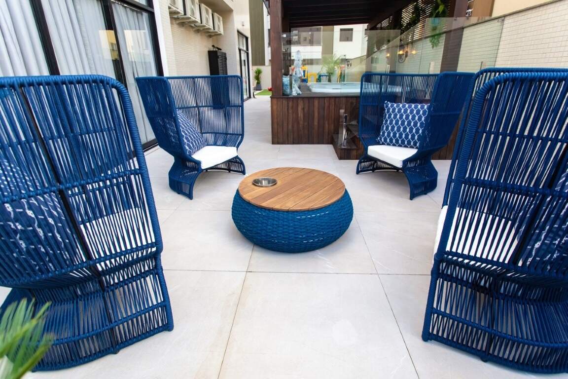 Apartamento à venda no Meia Praia: