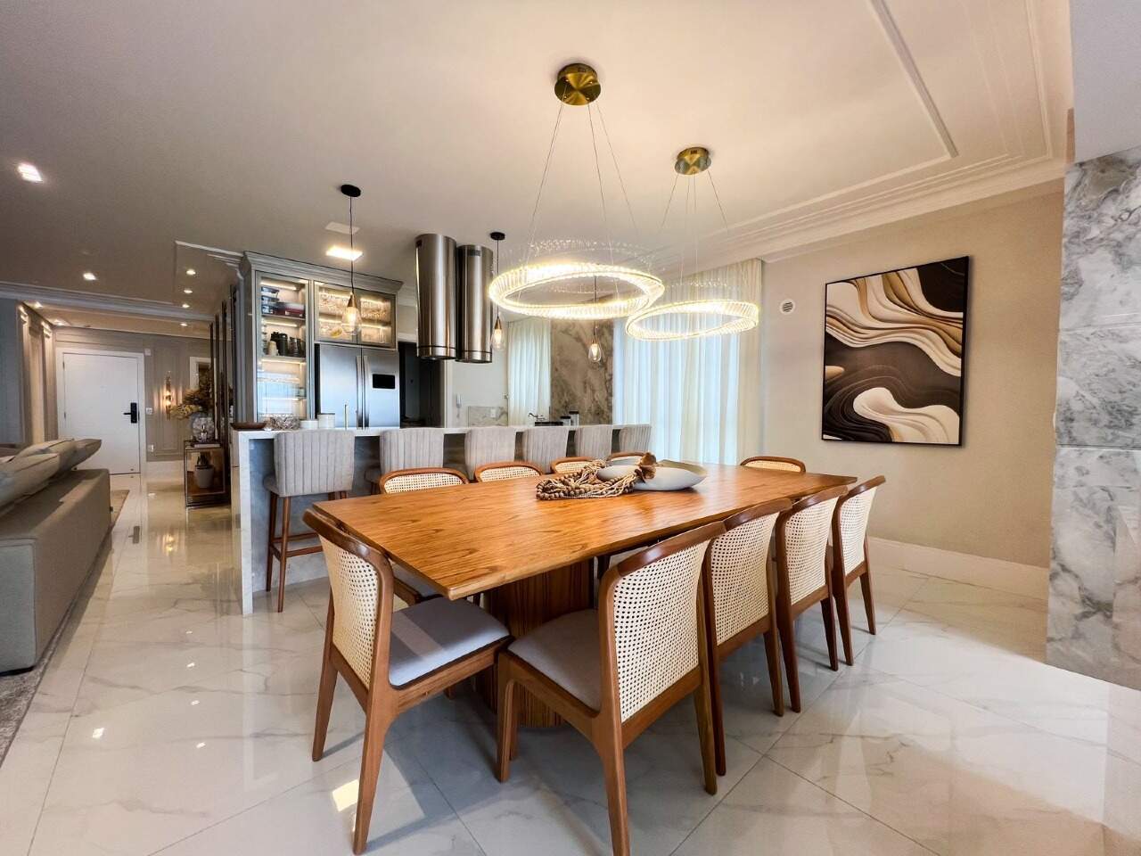 Apartamento à venda no Meia Praia: 