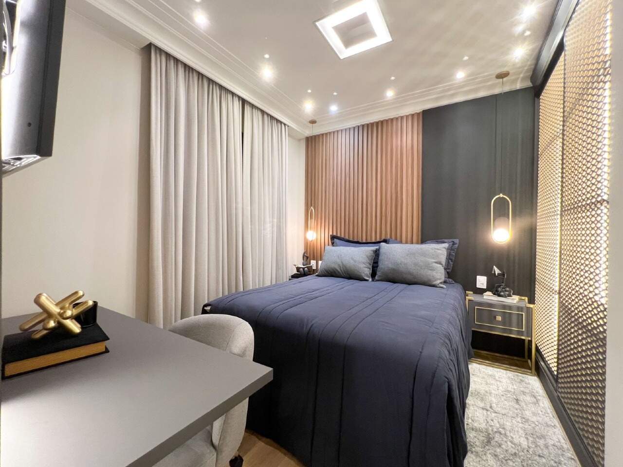 Apartamento à venda no Meia Praia: 