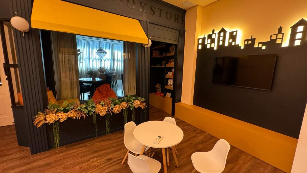 Apartamento Diferenciado à venda no Meia Praia: 