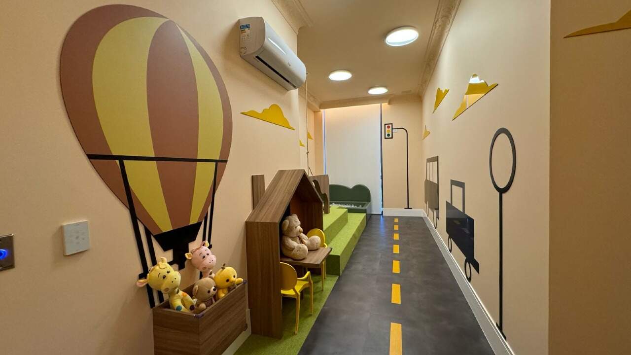 Apartamento Diferenciado à venda no Meia Praia: 