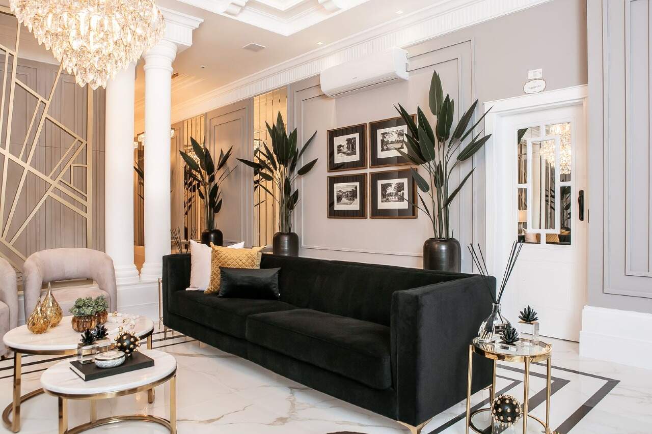 Apartamento Diferenciado à venda no Meia Praia: 