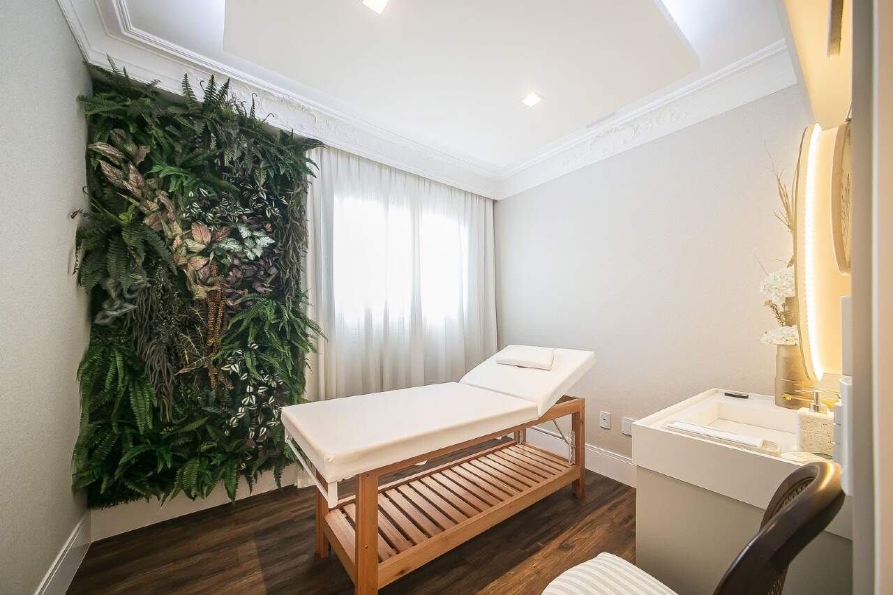 Apartamento Diferenciado à venda no Meia Praia: