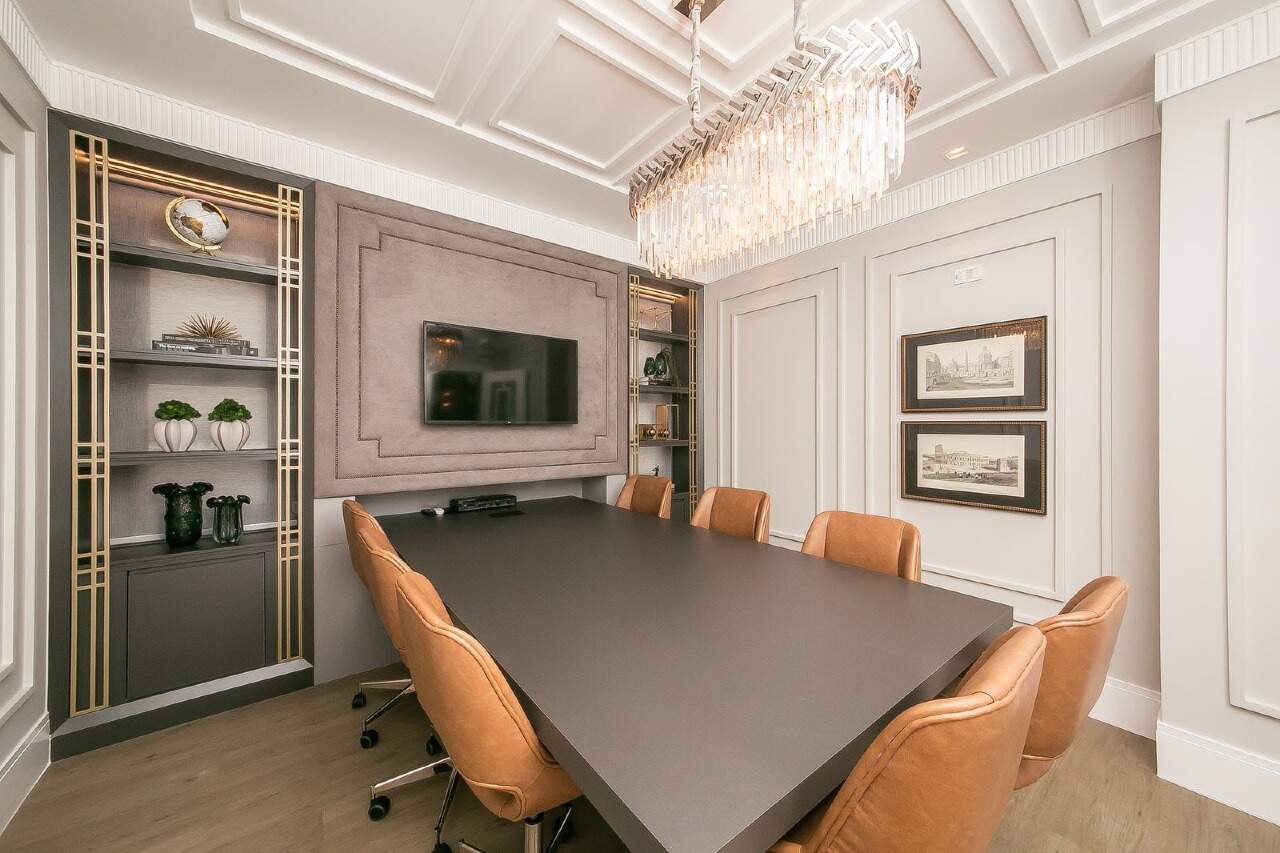 Apartamento Diferenciado à venda no Meia Praia: