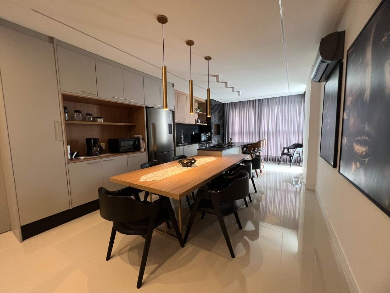 Apartamento à venda no Meia Praia: 