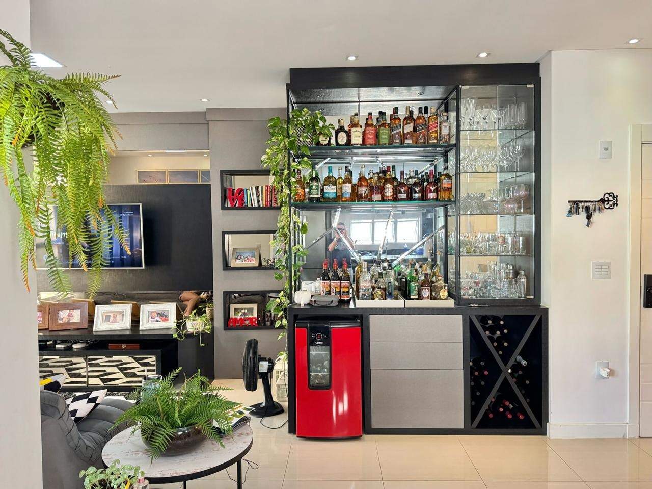 Apartamento à venda no Meia Praia: 