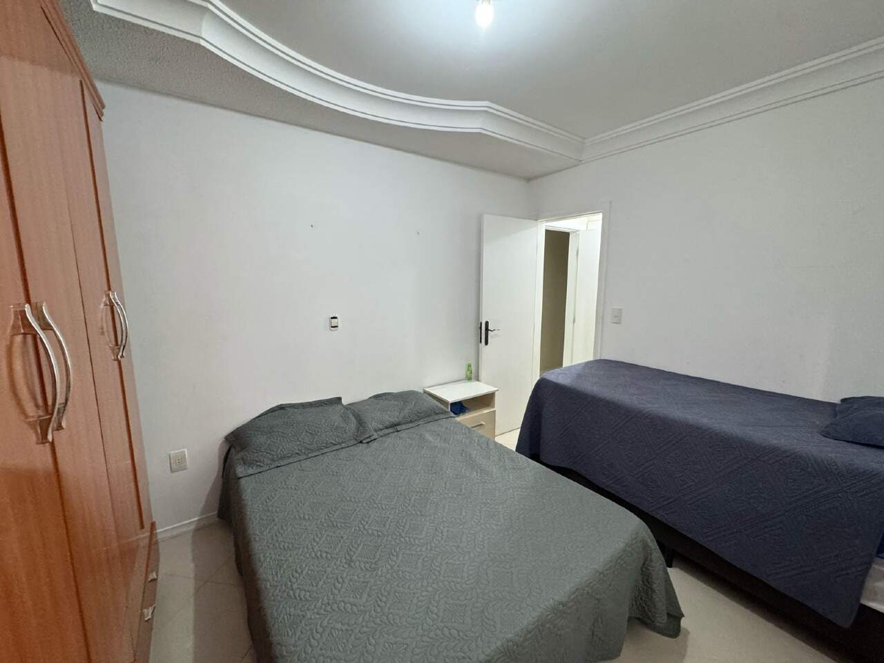 Apartamento à venda no Meia Praia: