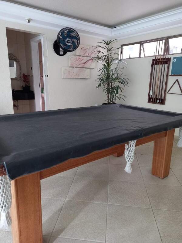 Apartamento à venda no Meia Praia: