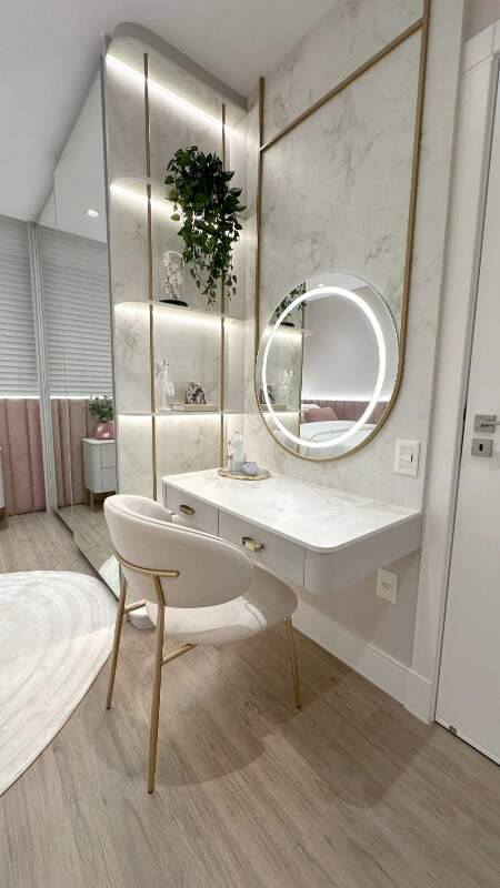 Apartamento à venda no Meia Praia: 