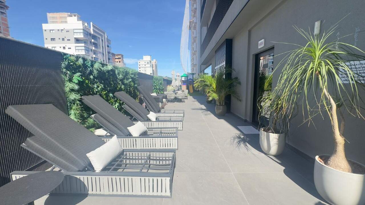 Apartamento à venda no Balneário Perequê: 