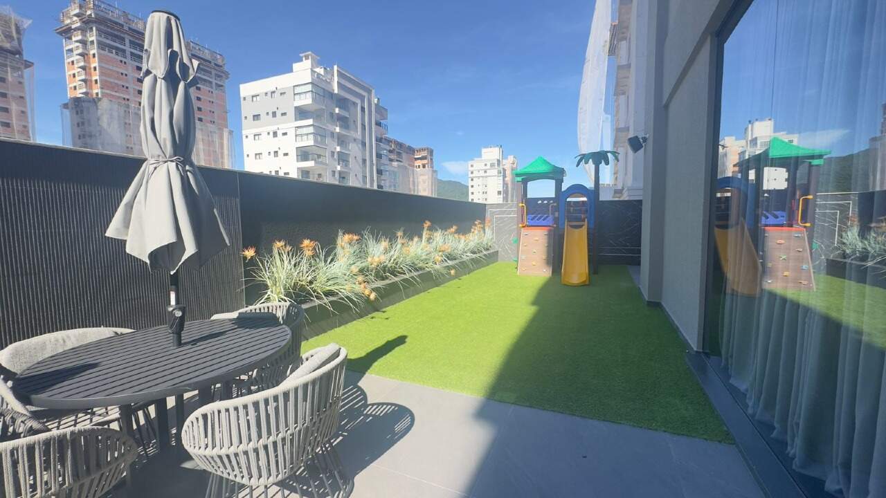 Apartamento à venda no Balneário Perequê: 