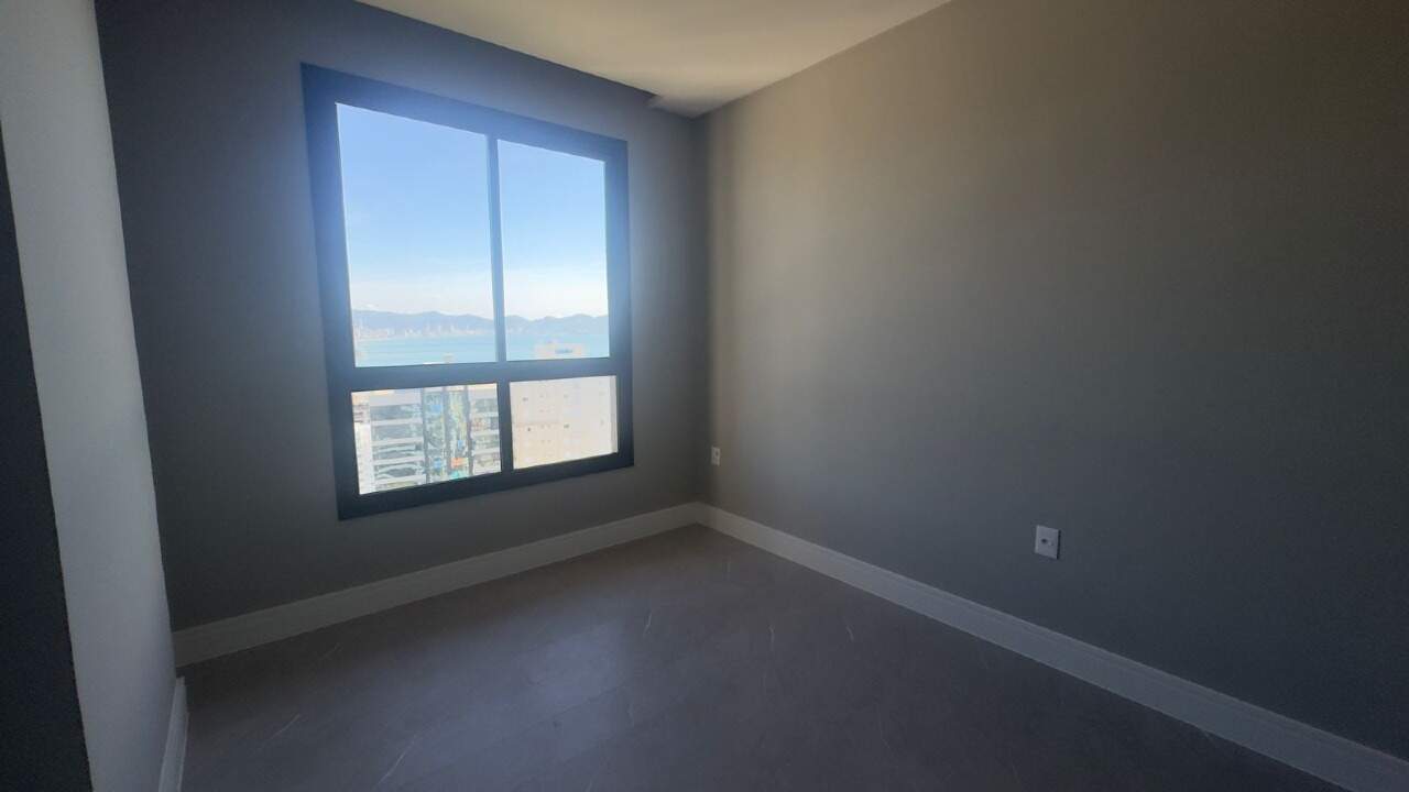 Apartamento à venda no Balneário Perequê: 