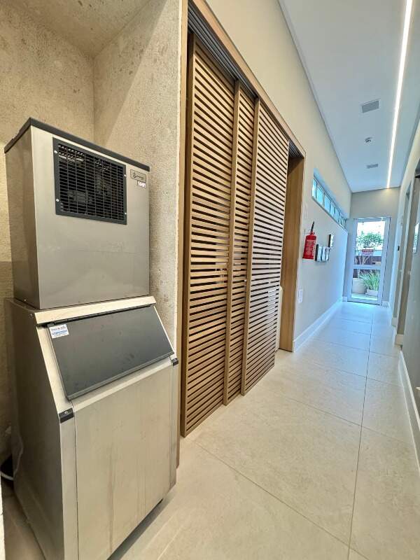 Apartamento à venda no Meia Praia: 