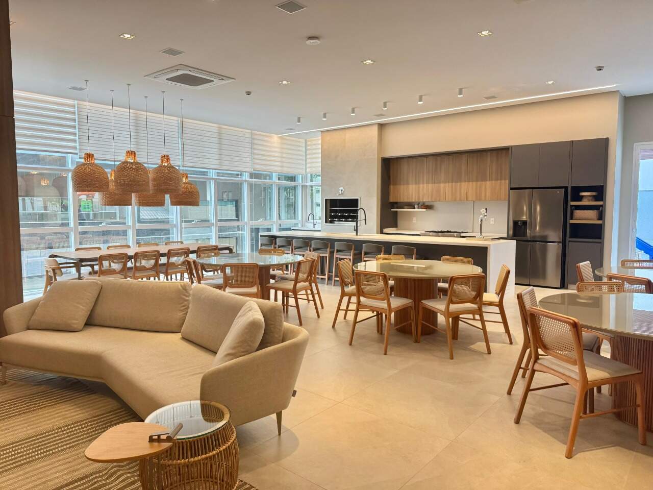 Apartamento à venda no Meia Praia: 