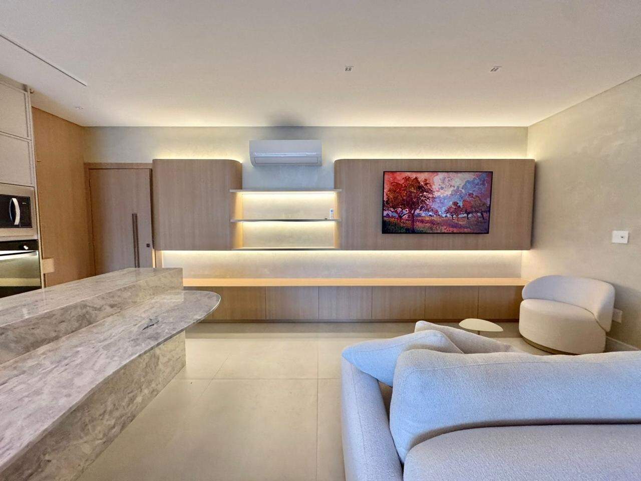 Apartamento à venda no Meia Praia: