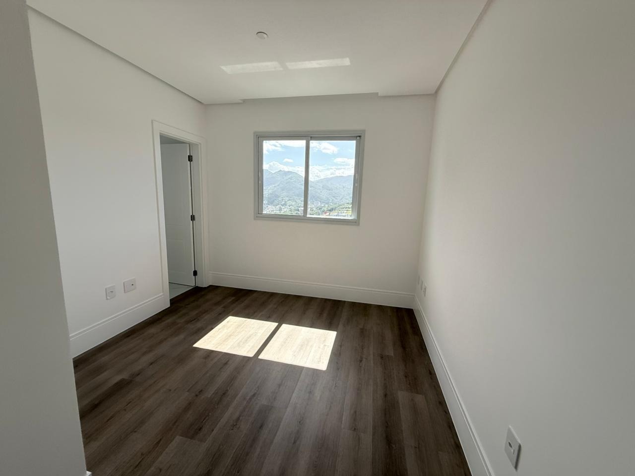 Apartamento à venda no Canto da Praia: 