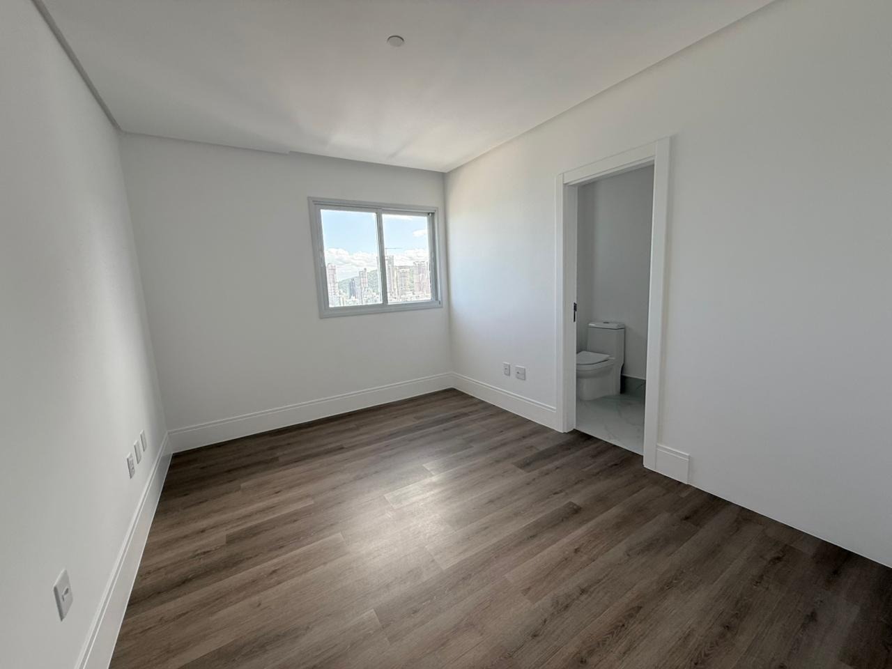 Apartamento à venda no Canto da Praia: 