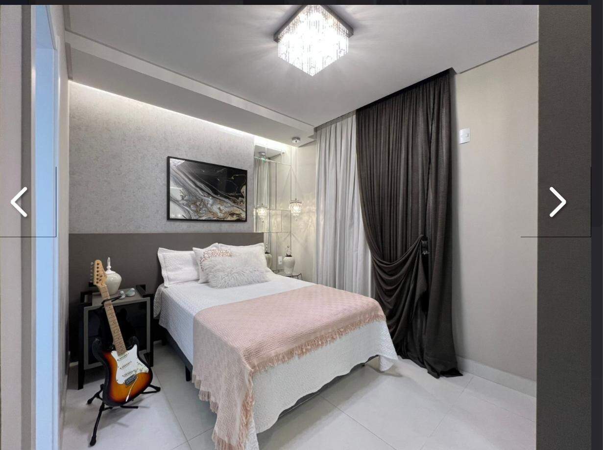 Apartamento à venda no Meia Praia: 