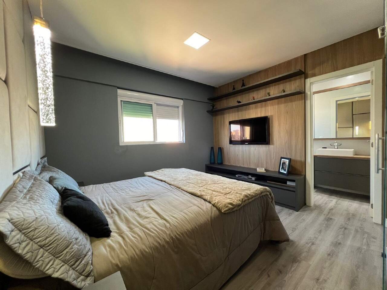 Apartamento à venda no Meia Praia: 
