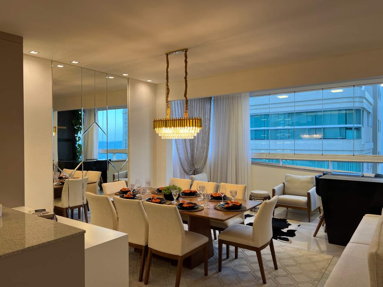 Apartamento à venda no Meia Praia: 