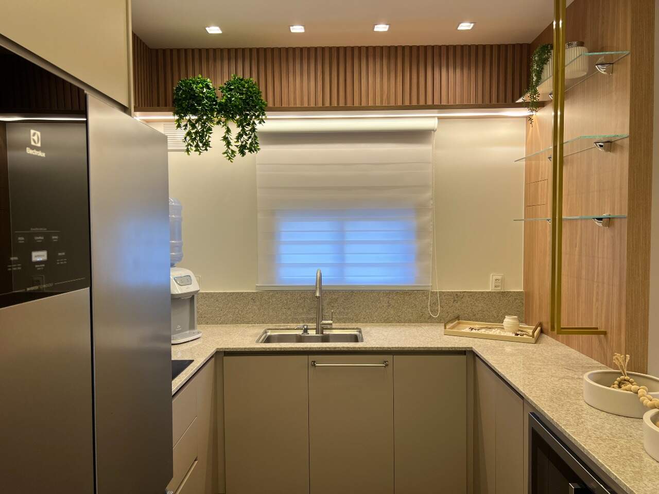 Apartamento à venda no Meia Praia: 