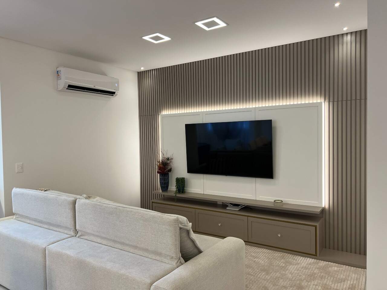 Apartamento à venda no Meia Praia: 