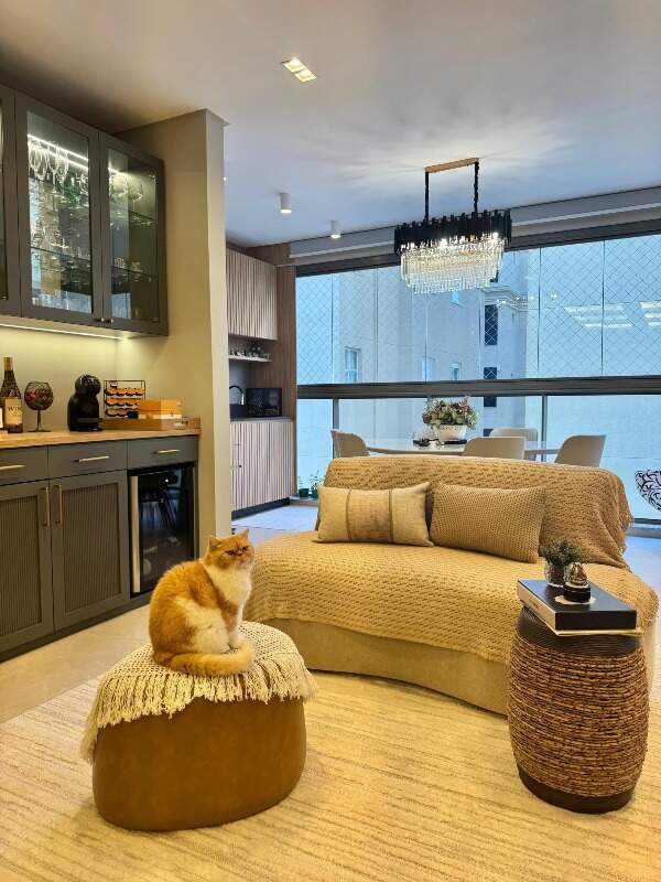 Apartamento à venda no Meia Praia: 