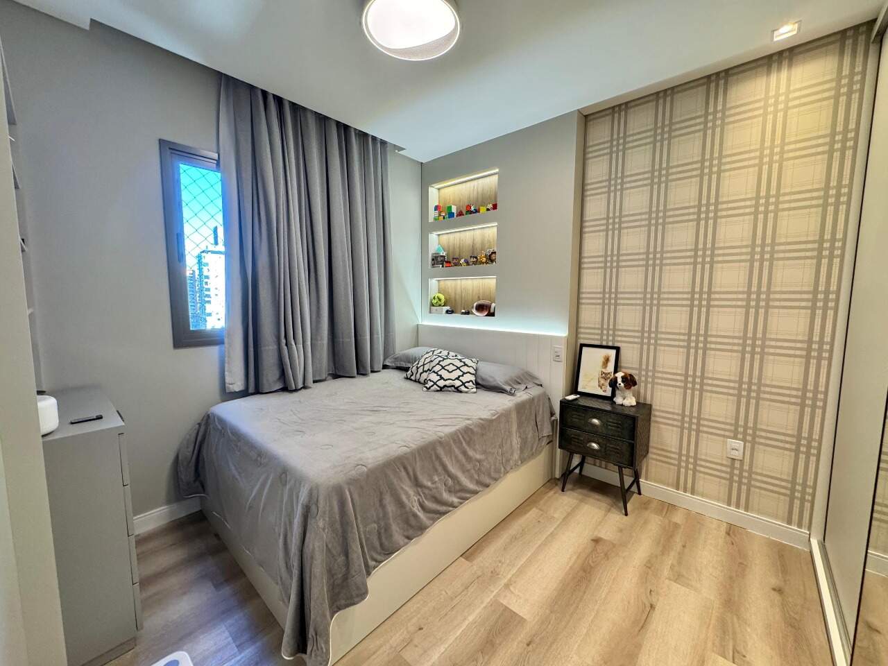 Apartamento à venda no Meia Praia: 