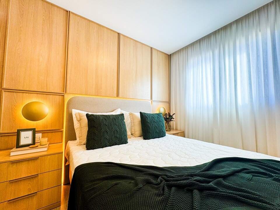 Apartamento à venda no Meia Praia: 