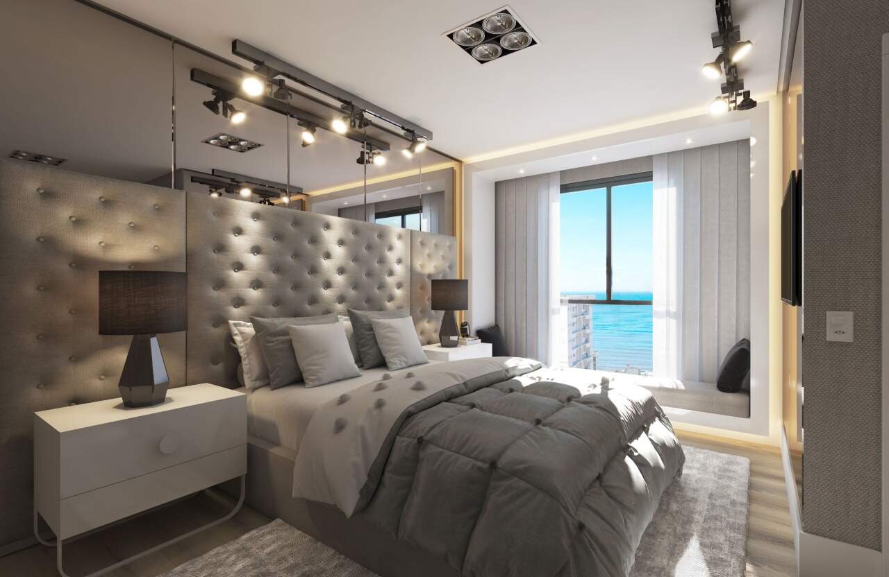 Apartamento à venda no Meia Praia: 