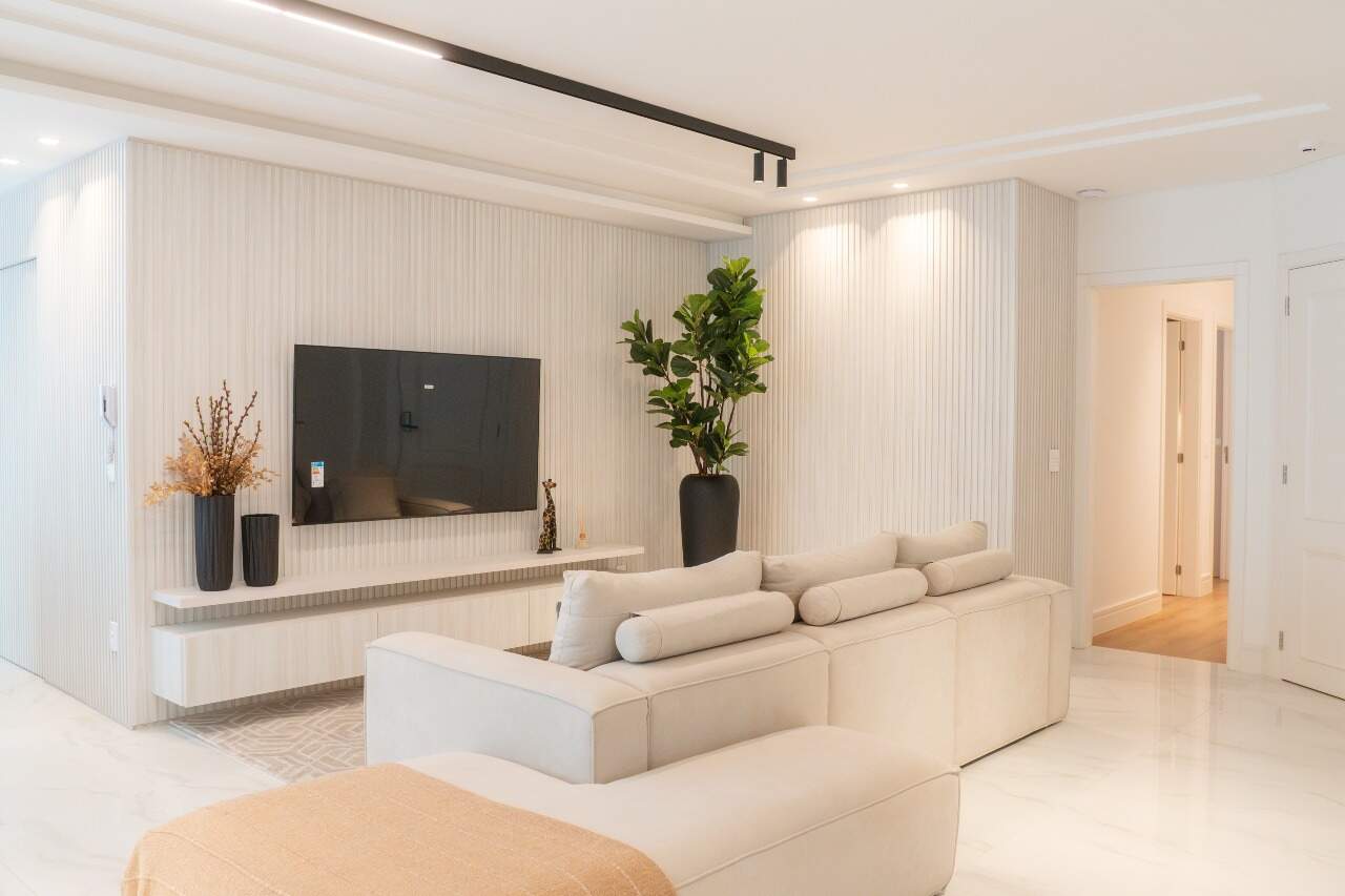 Apartamento à venda no Meia Praia: 