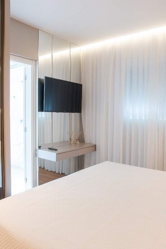 Apartamento à venda no Meia Praia: 