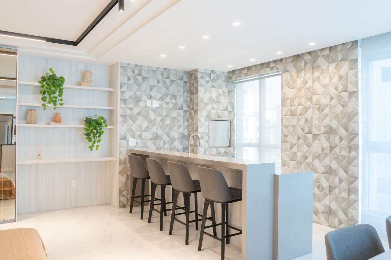Apartamento à venda no Meia Praia: 