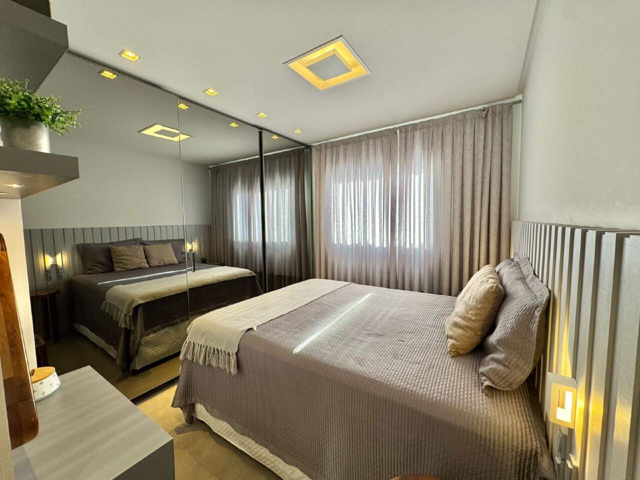 Apartamento à venda no Meia Praia: 
