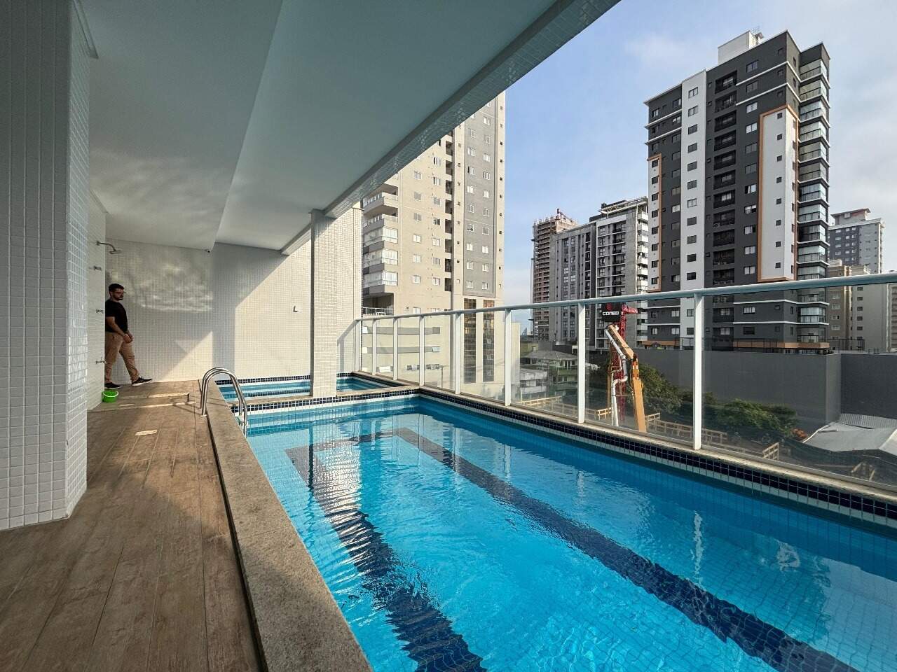 Apartamento à venda no Meia Praia: 