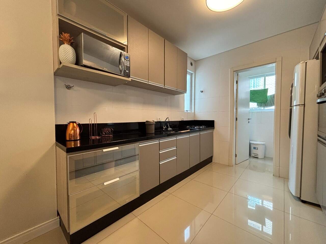 Apartamento à venda no Meia Praia: 