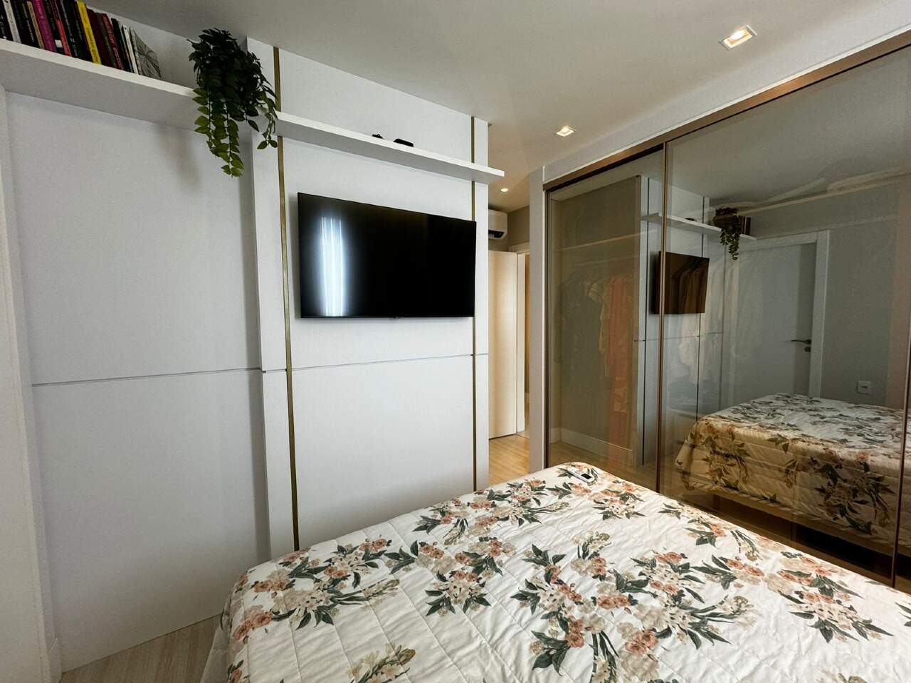 Apartamento à venda no Balneário Perequê: 