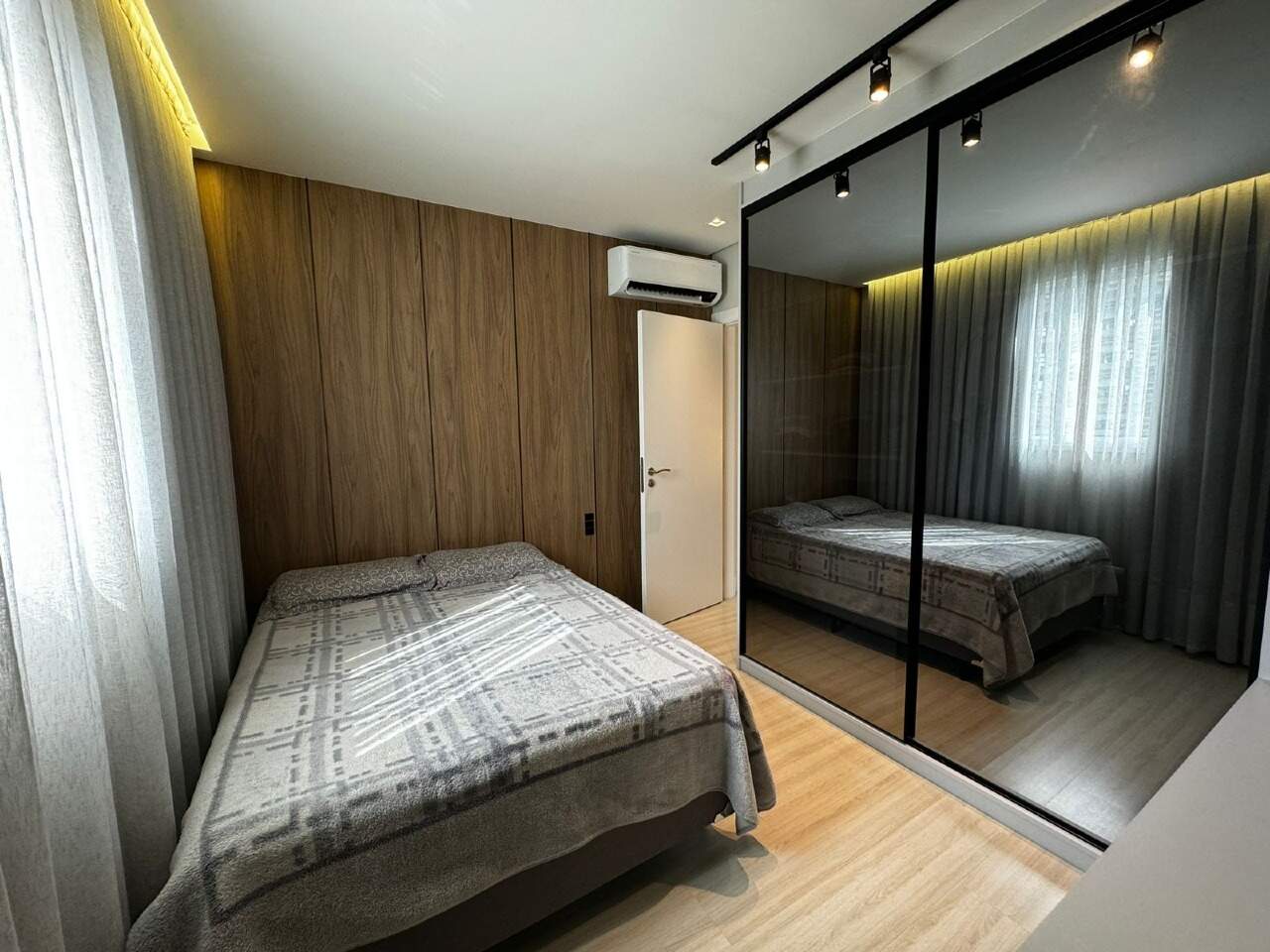 Apartamento à venda no Balneário Perequê: 