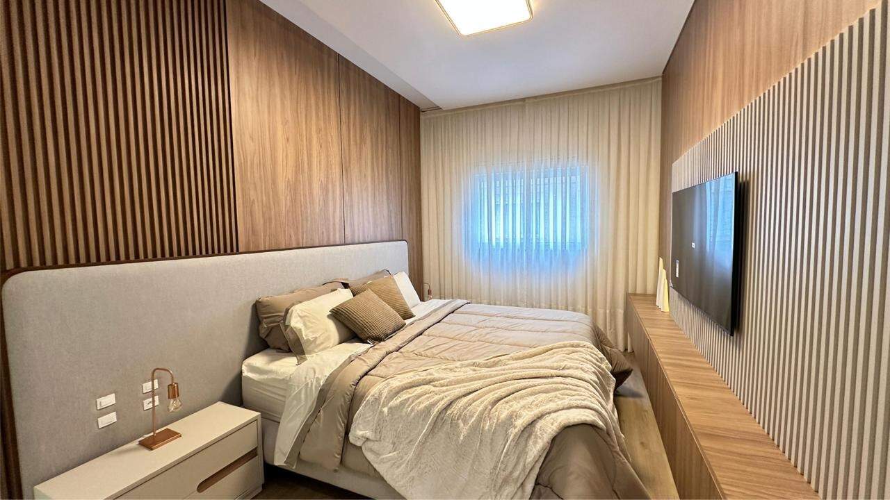 Apartamento à venda no Meia Praia: 